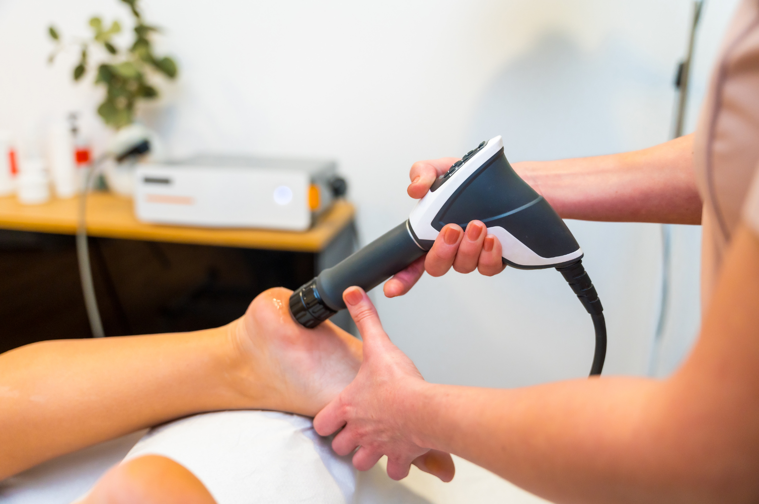 Shockwave vs Laser For Heel And Foot Pain: Which Is Best?