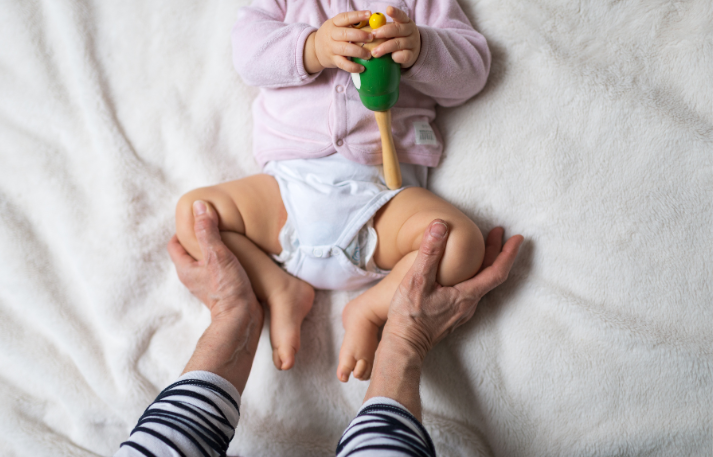 What Makes Hip Dysplasia Worse In Babies?